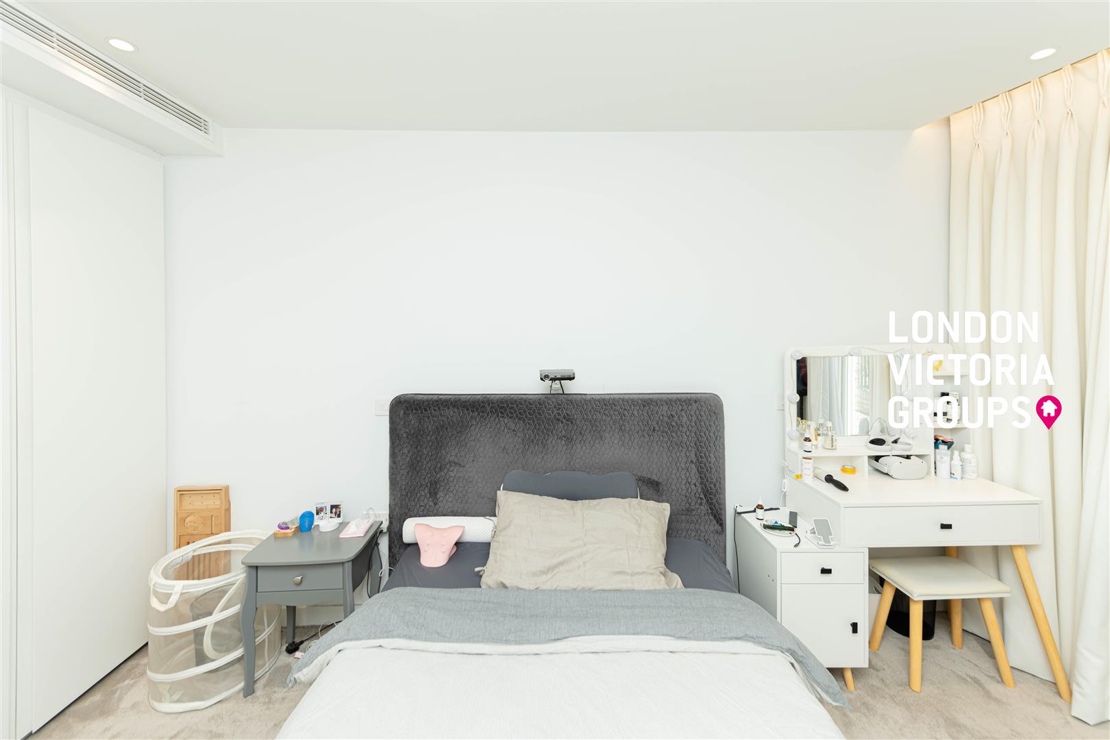Phoenix Place, LONDON